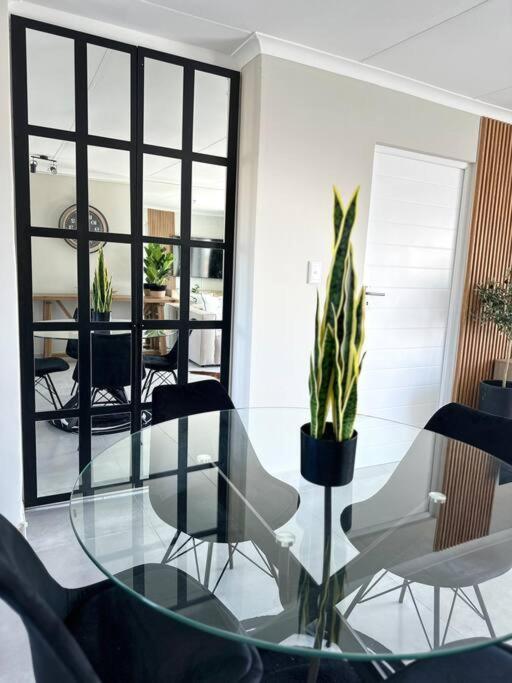 Monte Serrat Views - Spacious 1 Bedroom