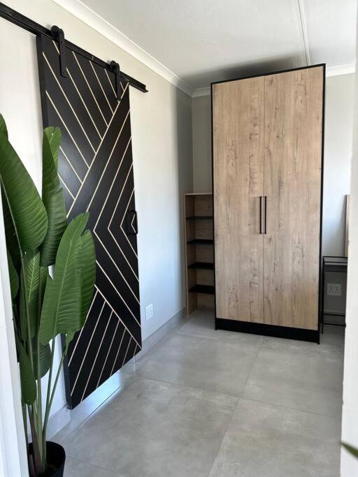 Apartment Monte Serrat Views - Spacious 1 Bedroom Cape Town
